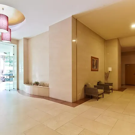 Haven In - Exquisite 15th And Floor With Elevators, Parking And An Incredible View From The 7 Meters Balcony To The Longest Waterfront In Apartamento Lisboa