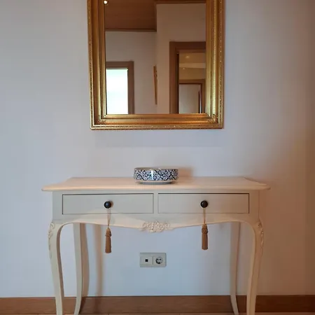 Haven In - Exquisite 15th And Floor With Elevators, Air Conditioning And An Incredible View From The 7 Meters Balcony To The Longest Waterfront In Лісабон