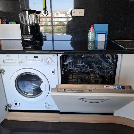 Haven In - Exquisite 15th And Floor With Elevators, Air Conditioning And An Incredible View From The 7 Meters Balcony To The Longest Waterfront In Апартаменти *