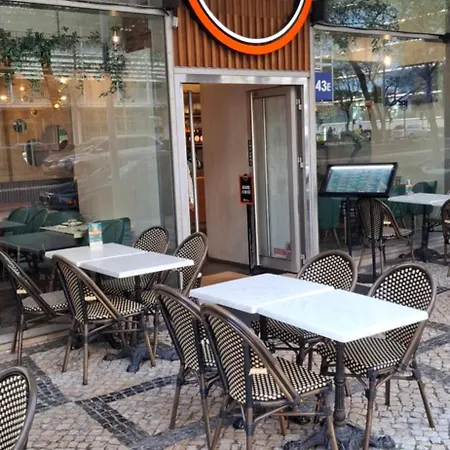 Haven In - Exquisite Floor With Air Conditioning, 7 Meters Balcony To The Longest Waterfront In * Lisboa