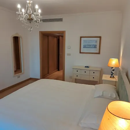 Haven In - Exquisite Floor With Air Conditioning, 7 Meters Balcony To The Longest Waterfront In * Lisboa